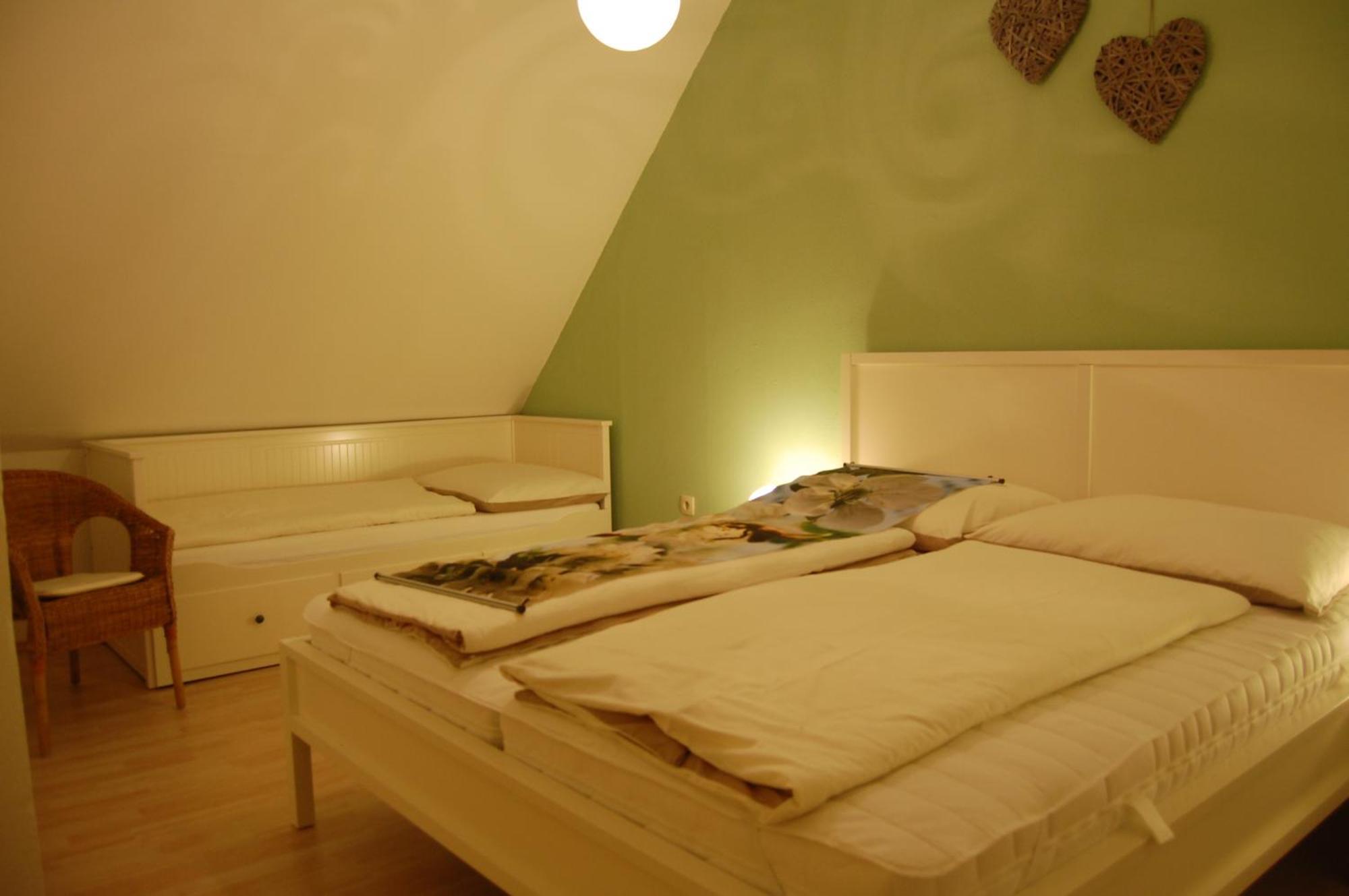 Hofgassl Zentgraf Bed & Breakfast Mörbisch am See Exterior foto