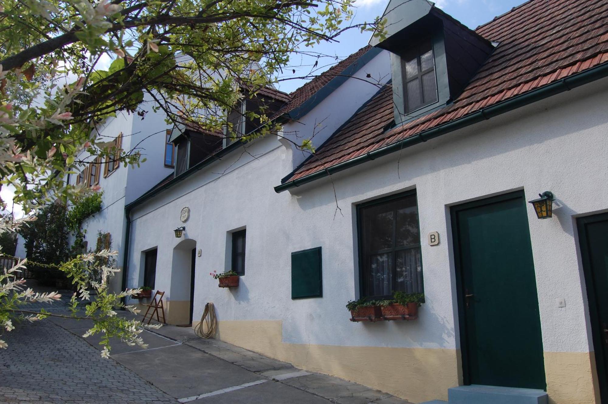 Hofgassl Zentgraf Bed & Breakfast Mörbisch am See Exterior foto