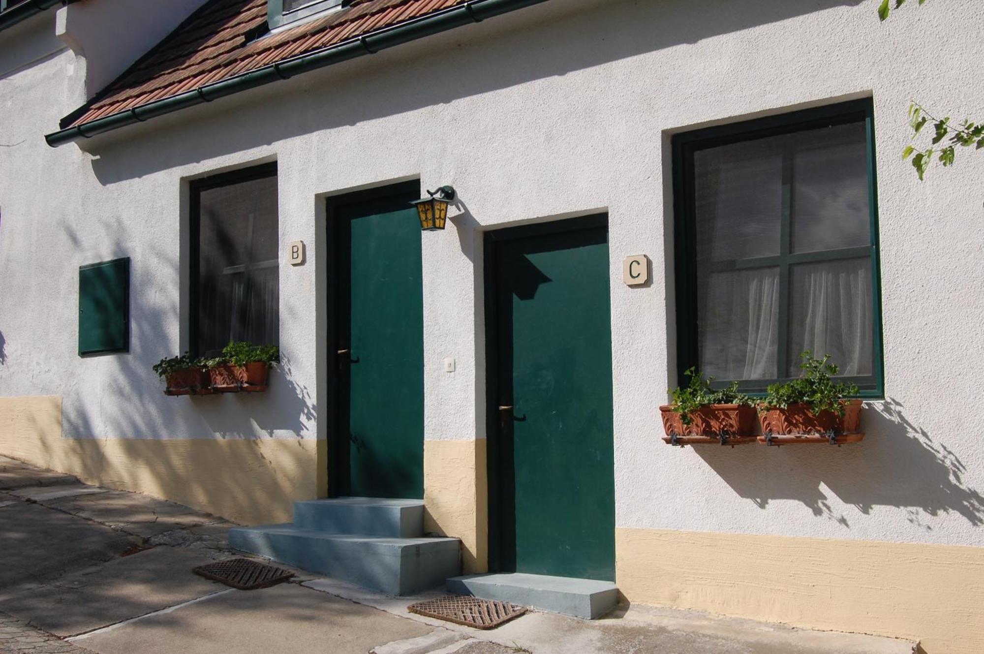 Hofgassl Zentgraf Bed & Breakfast Mörbisch am See Exterior foto